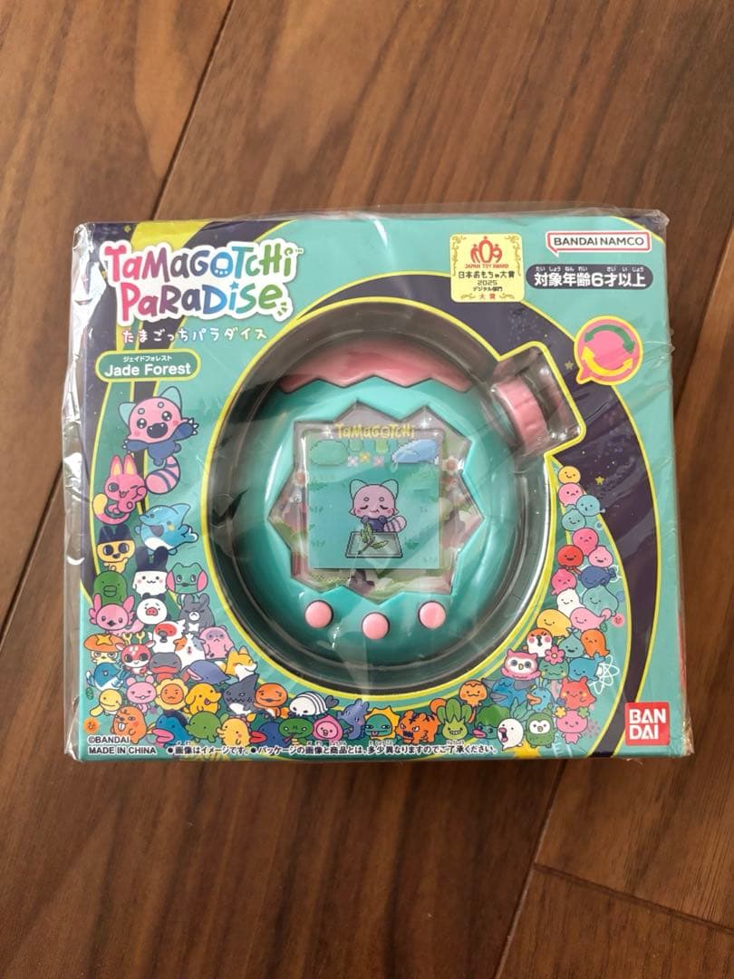 未開封⭐︎たまごっち パラダイスJade Forest + ストラップ