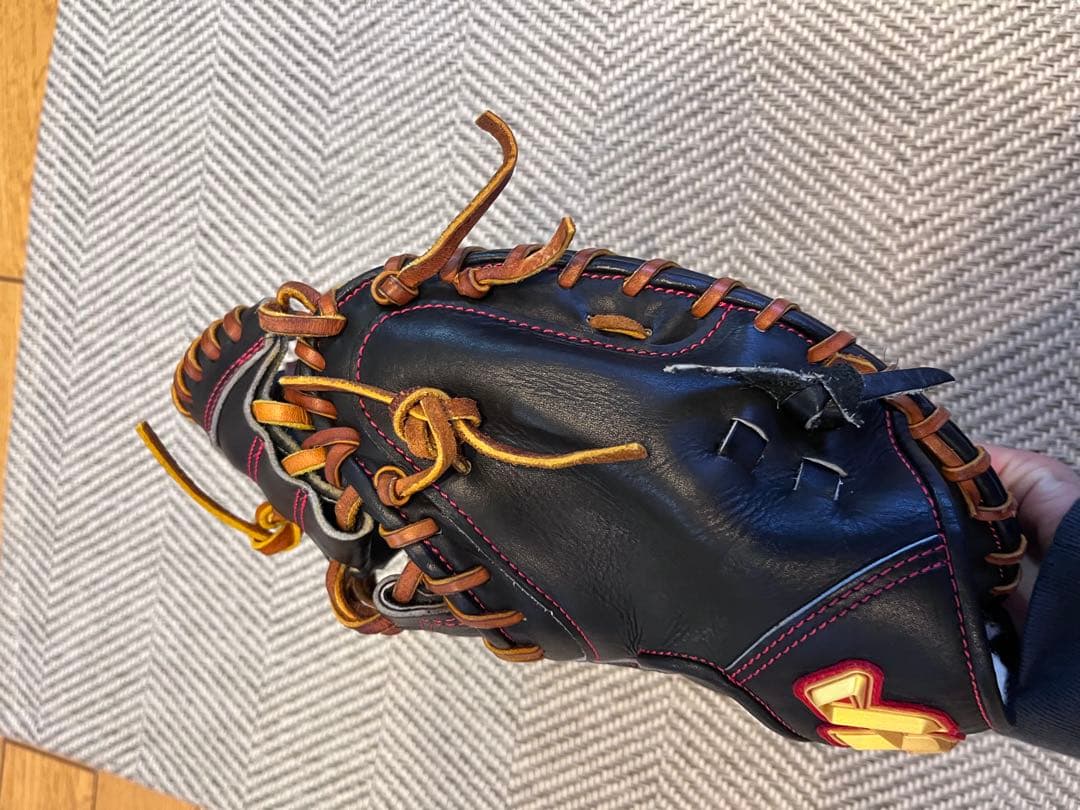 ハタケヤマ　硬式用キャッチャーミット PBW-7208B 廃盤モデル