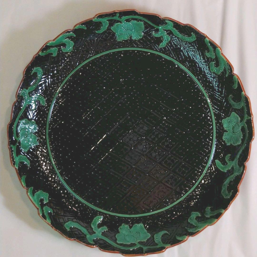 【茶道具】黒漆交趾唐草　菓子器　中村翠嵐作