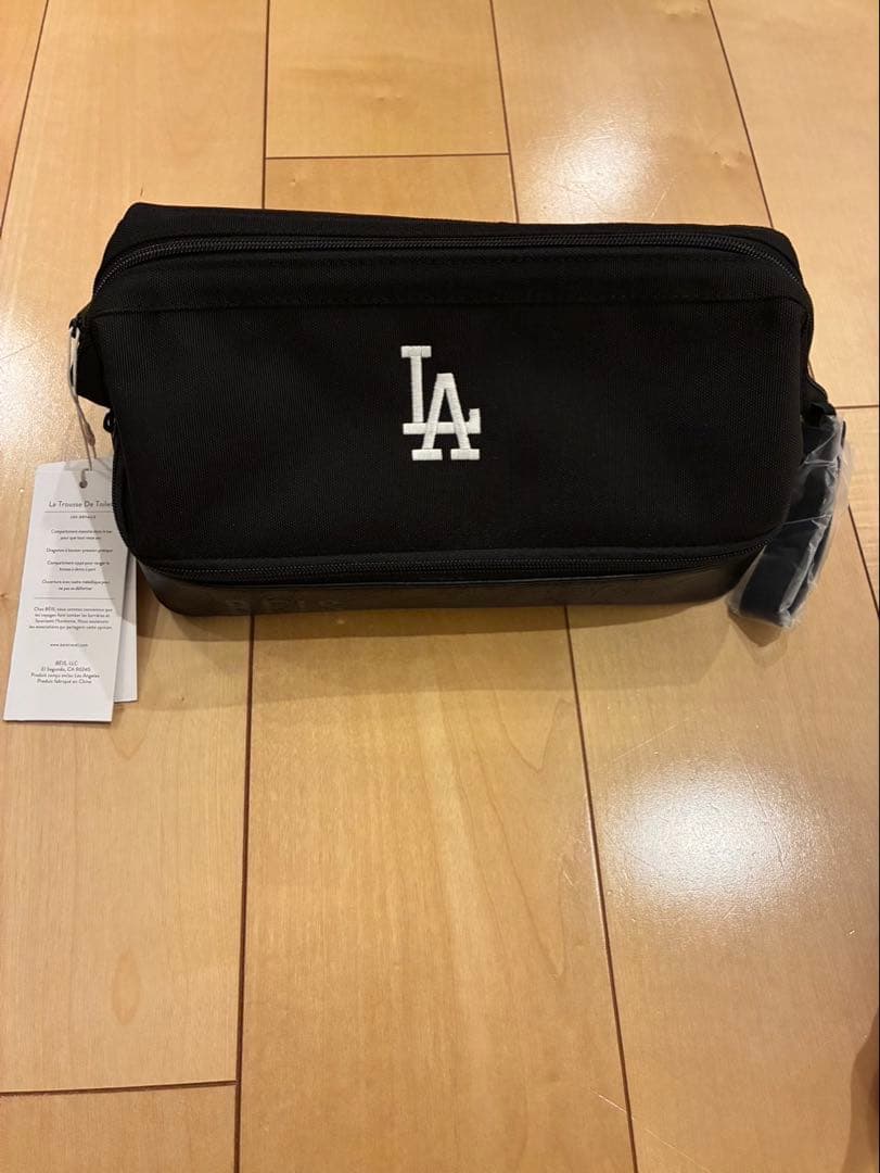 BÉISとロサンゼルスドジャースのドジャース関係者しか貰えない非売品