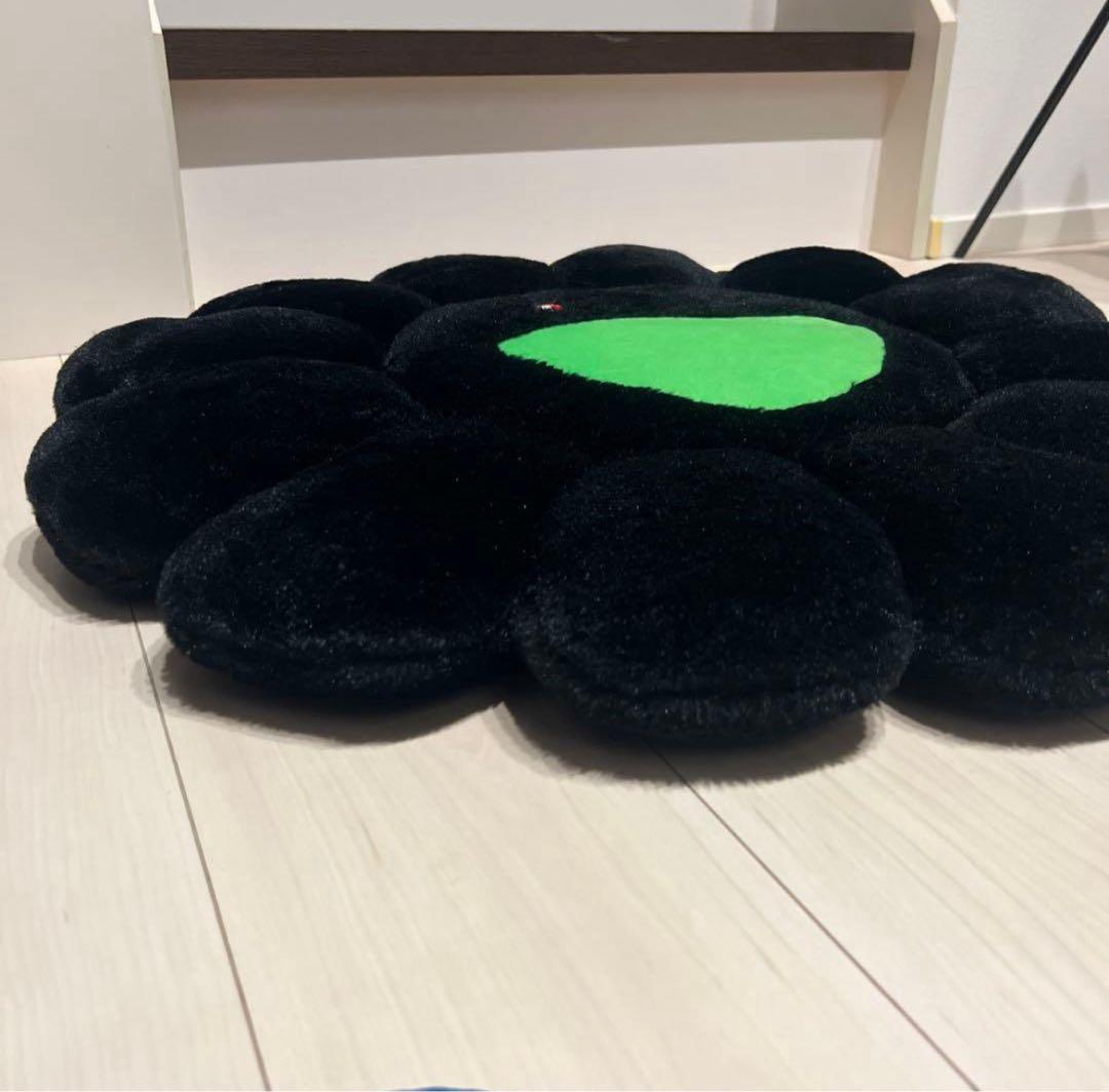 カイカイキキ　村上隆　クッション