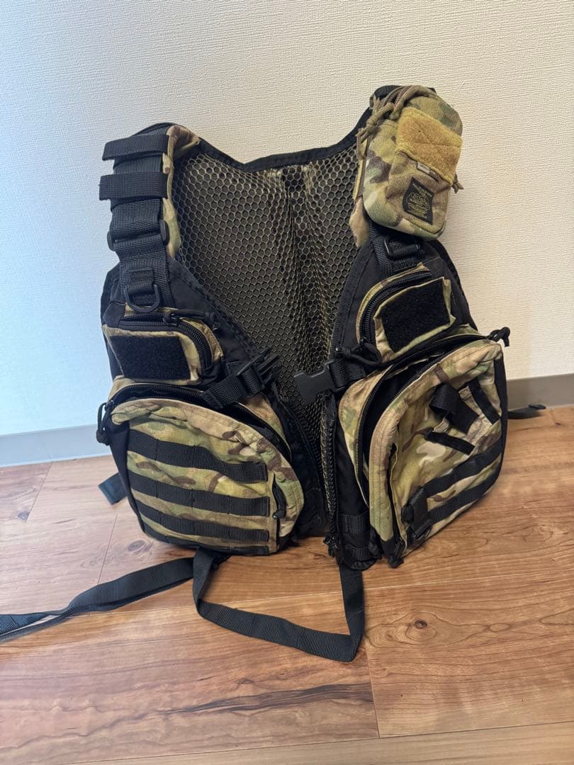 サブロック　subroc V-oneベスト マルチカム