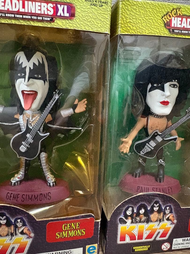 貴重！ KISS フィギュア 4体