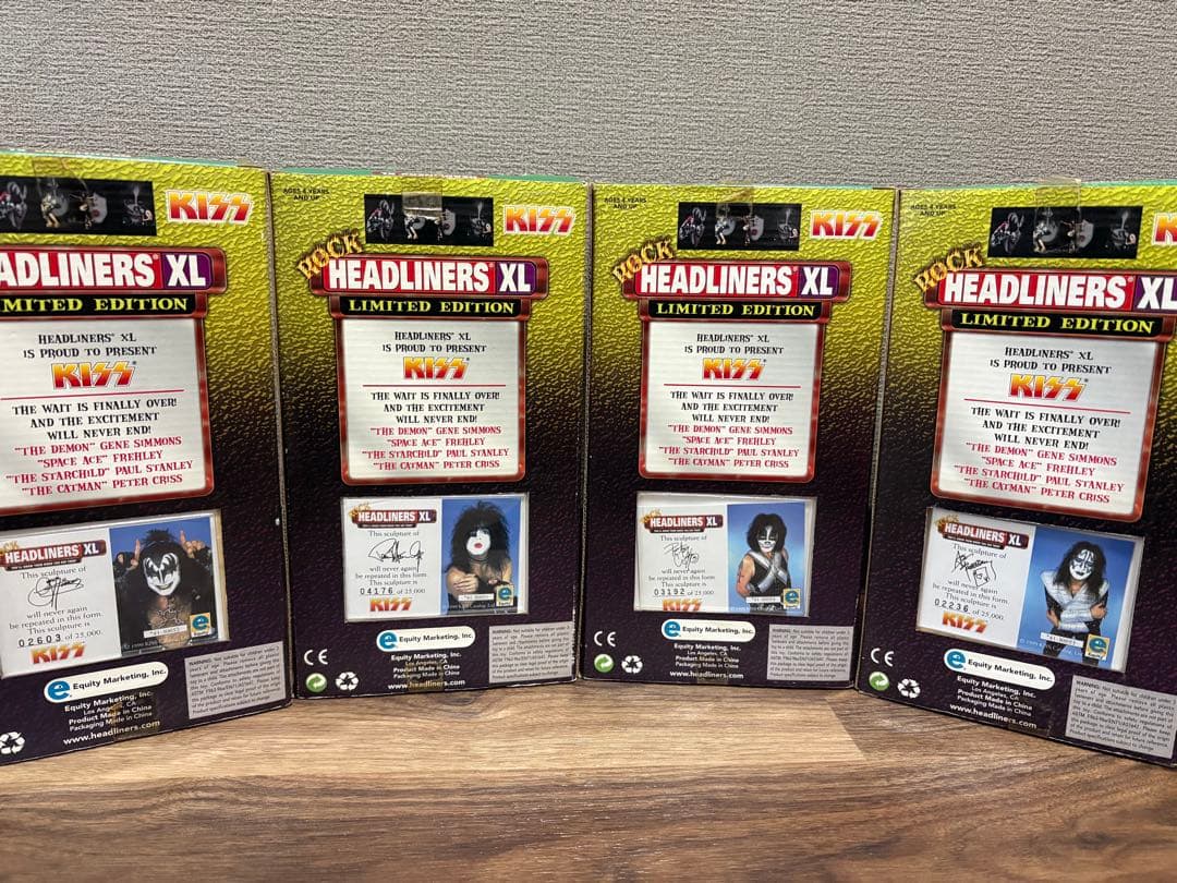 貴重！ KISS フィギュア 4体