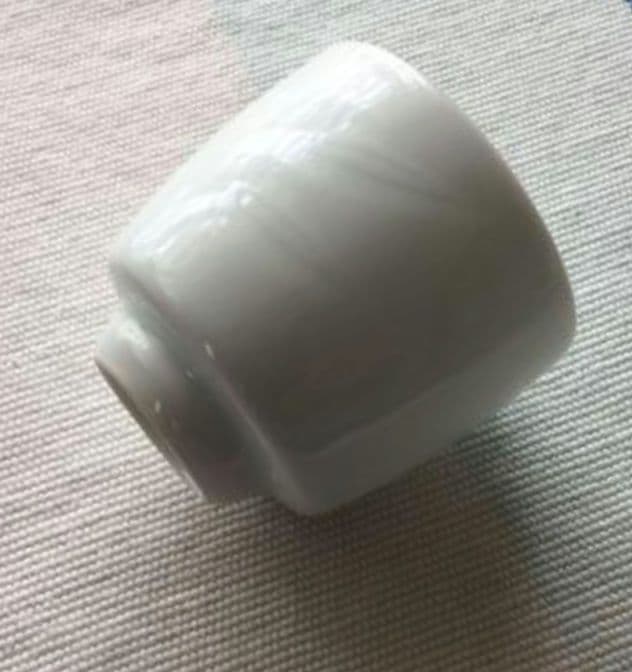 【人間国宝　井上萬ニ 作品　ぐい呑】白磁竹紋素晴らしい作品　共箱付き貴重希少です