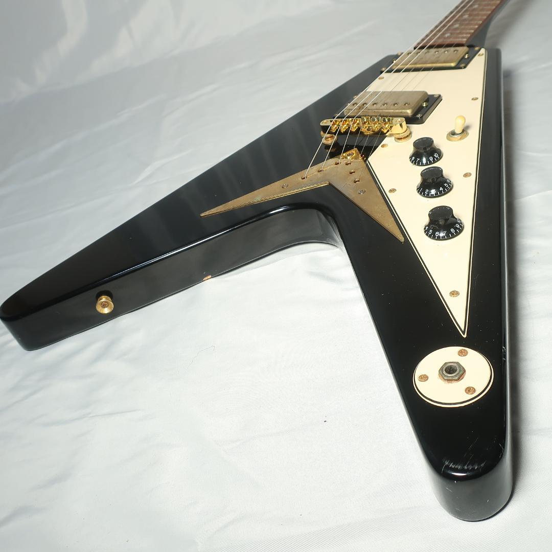 Photogenic フライングV エレキギター ブラックボディ ゴールドパーツ