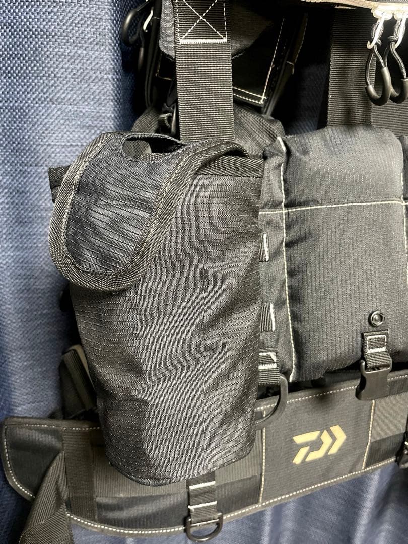 美品 Daiwa フローティングジャケット DF-6109 フィッシングベスト