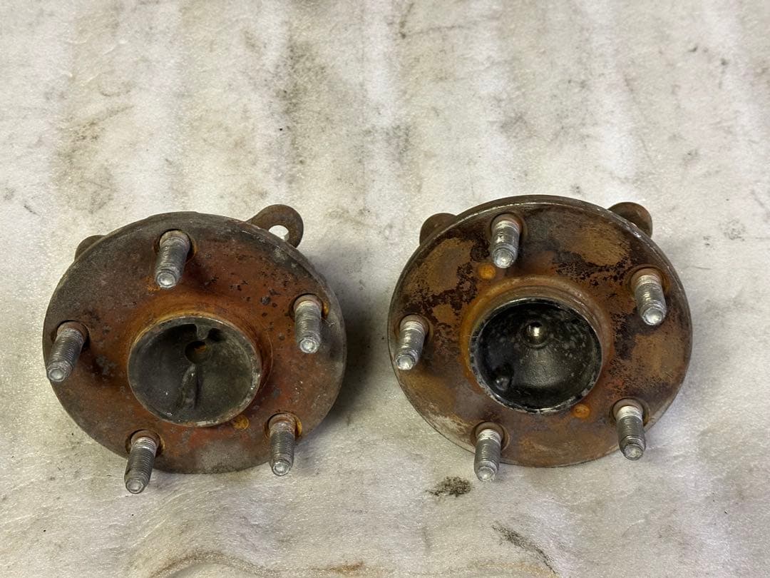 30セルシオ フロントハブ ベアリング UCF30 31 ナックル