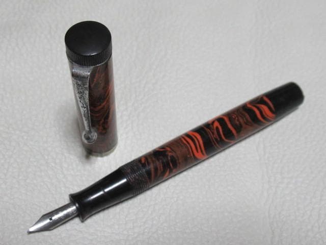 ペン先極希少イリジウム 1950年頃米国製◆NEW CLIP ベークライト黒と朱