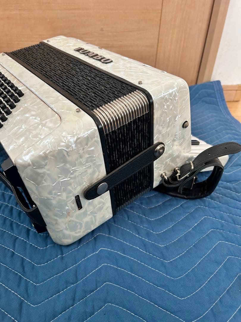 TOMBO アコーディオン J261 ホワイト 希少