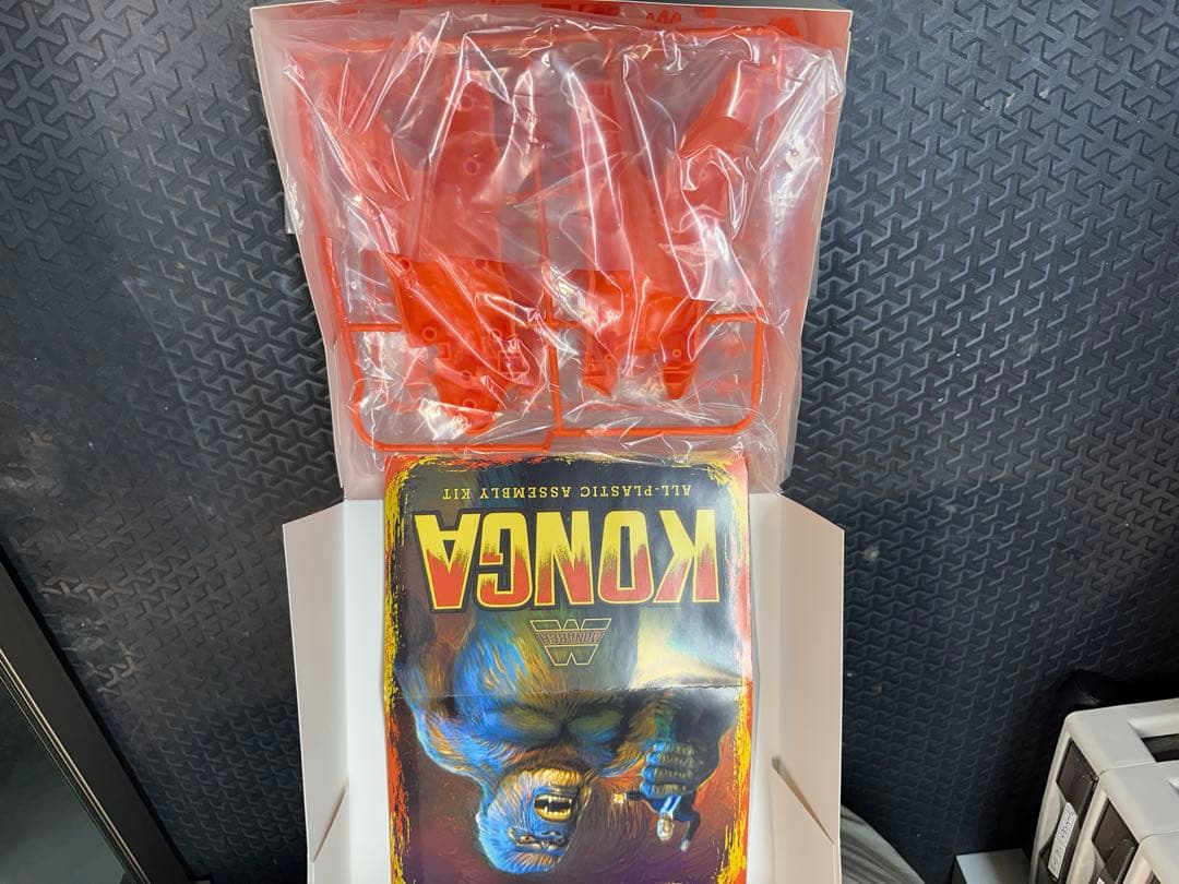 モナーク 1/35 巨大猿怪獣コンガ プラモデル