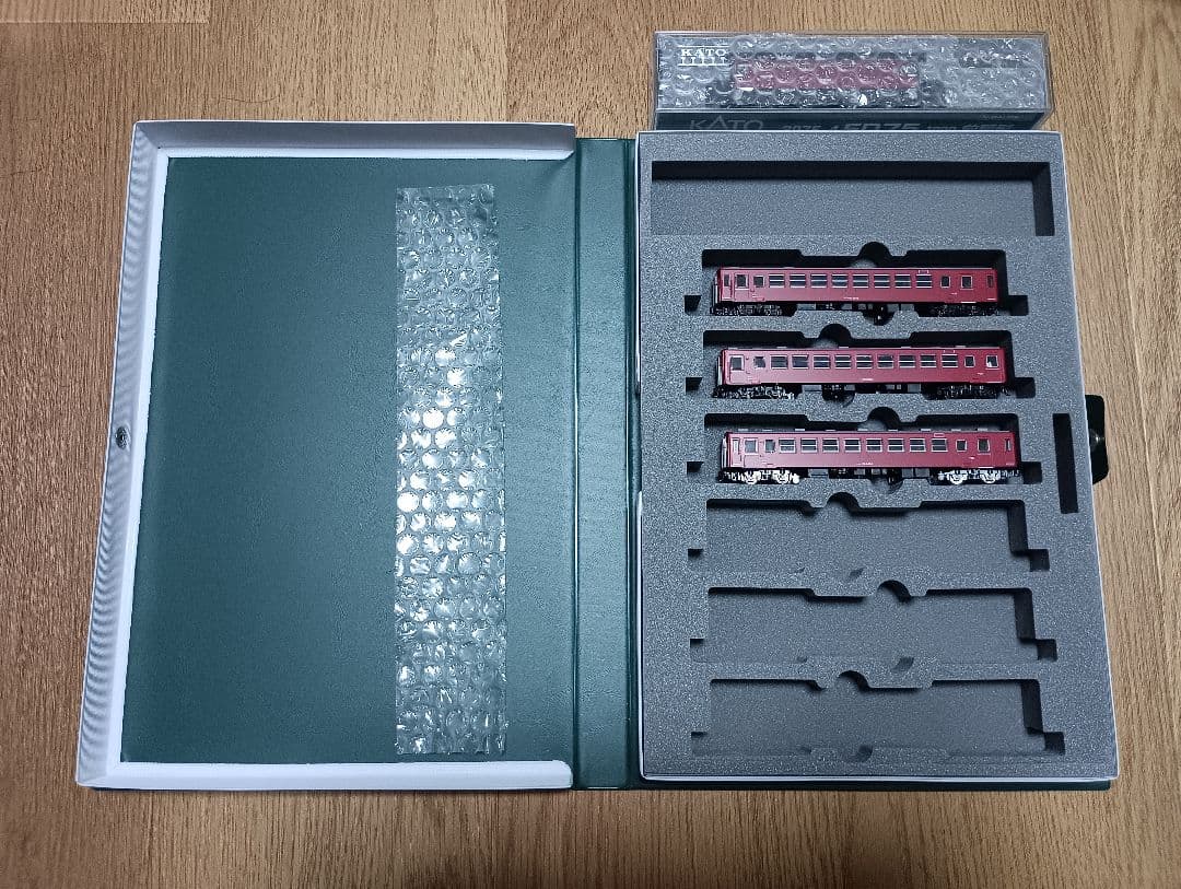 kato 50系客車3両+3075-4 ED75 1000