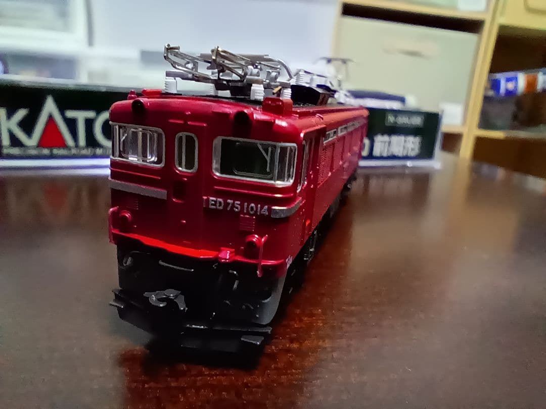 kato 50系客車3両+3075-4 ED75 1000