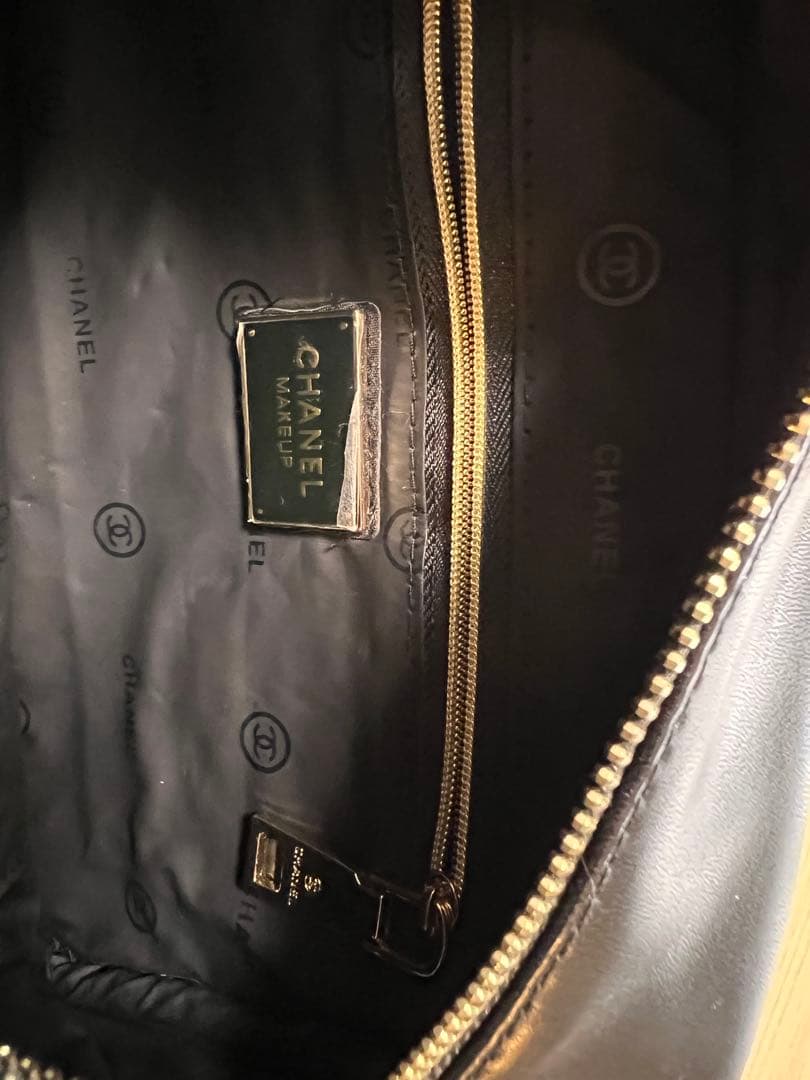 CHANEL ノベルティショルダー　ナイロン