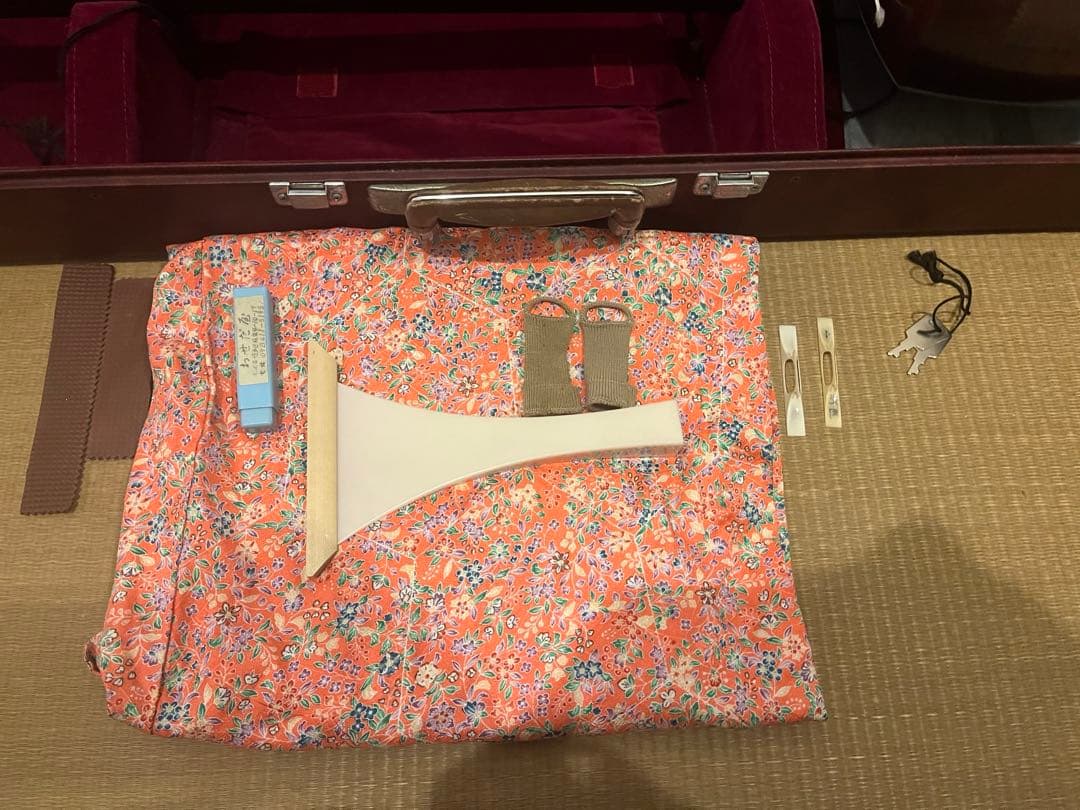 お値引きしました❣️三味線　東さわり　紅木 金細