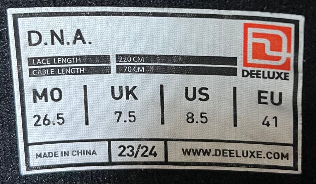 【即日発送】DEELUXE スノボ　D.N.A. 26.5cm 23-24モデル