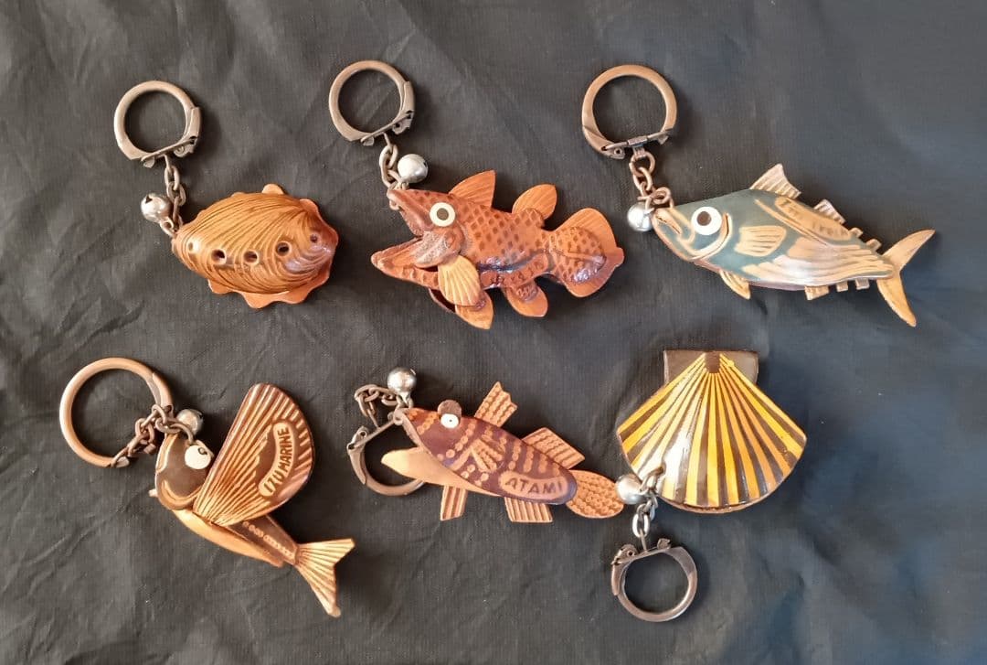 キーホルダー　本革製 魚介類など