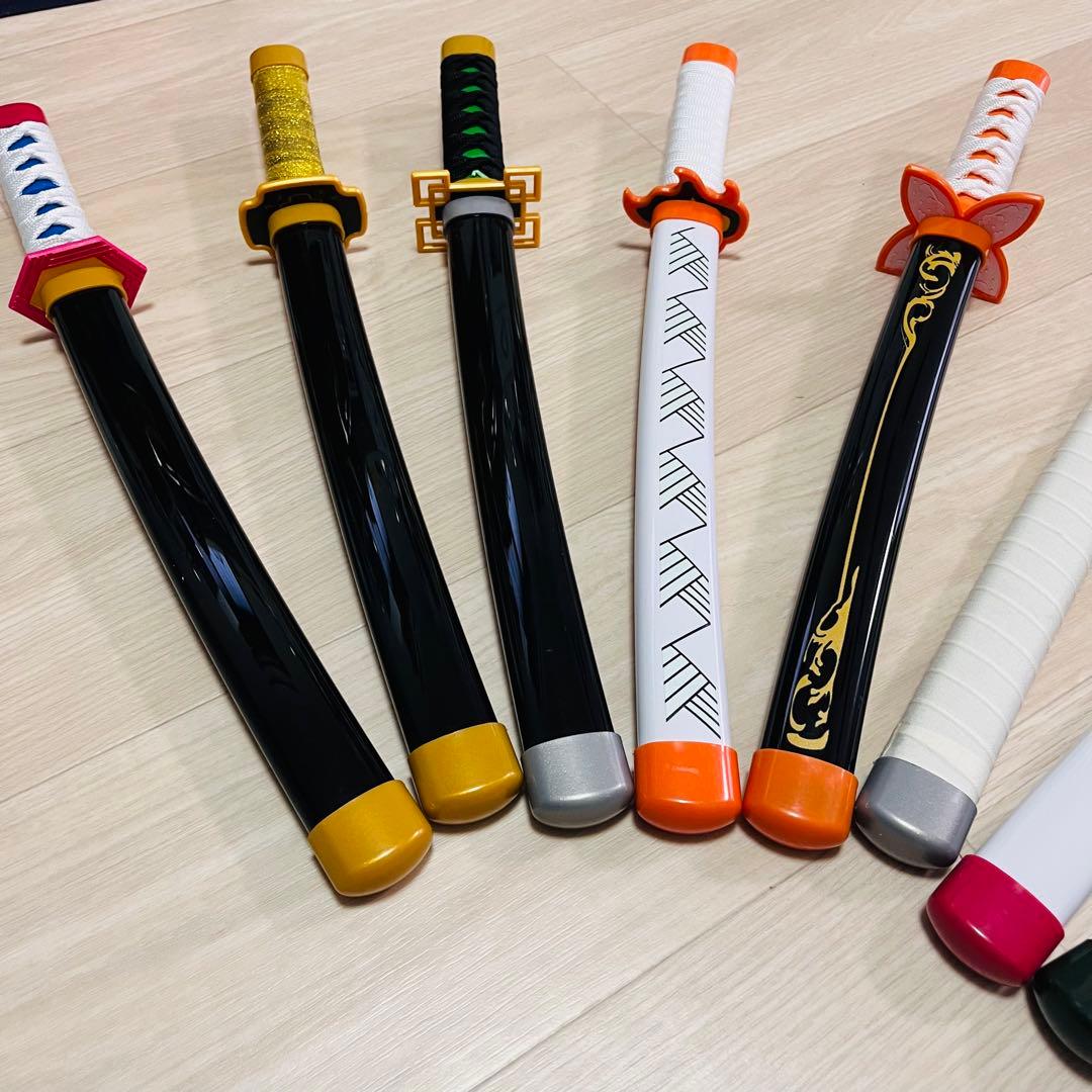 鬼滅の刃 日輪刀 刀のおもちゃ まとめ売り 12本セット