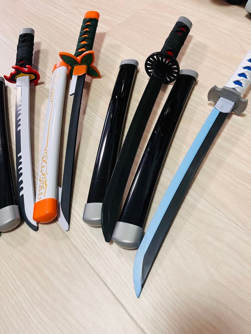 鬼滅の刃 日輪刀 刀のおもちゃ まとめ売り 12本セット