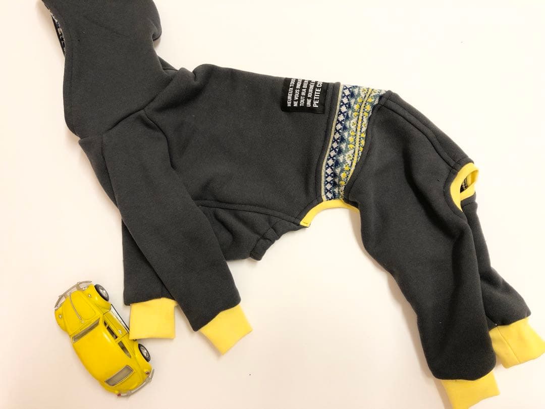 トレーナー生地ロンパース　Mサイズ　イタグレ服