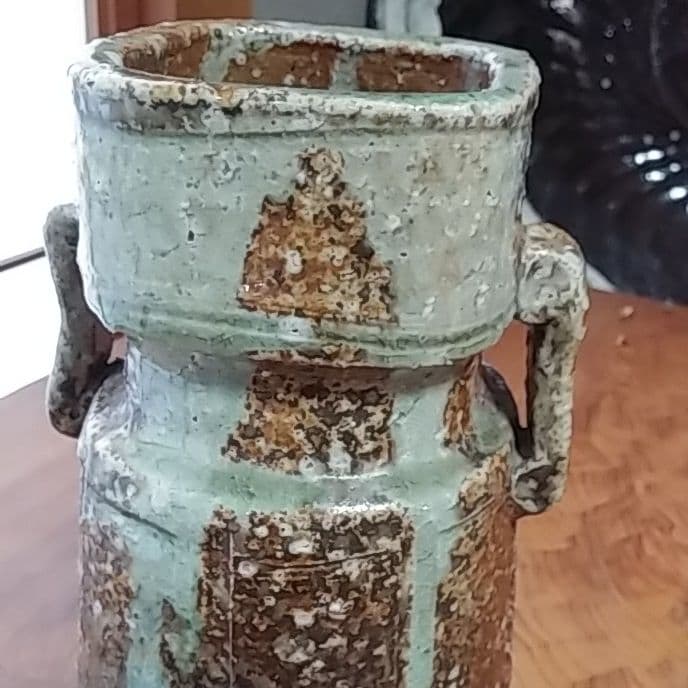 三代目　高橋楽斎　信楽焼　　　古伊賀写し花瓶