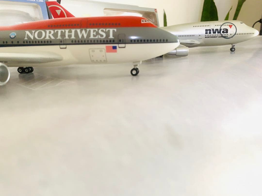 ホーガン製１／２００ＮＷＡ／Ｂ７４７－４００新旧塗装２機セットプラ樹脂製完成品