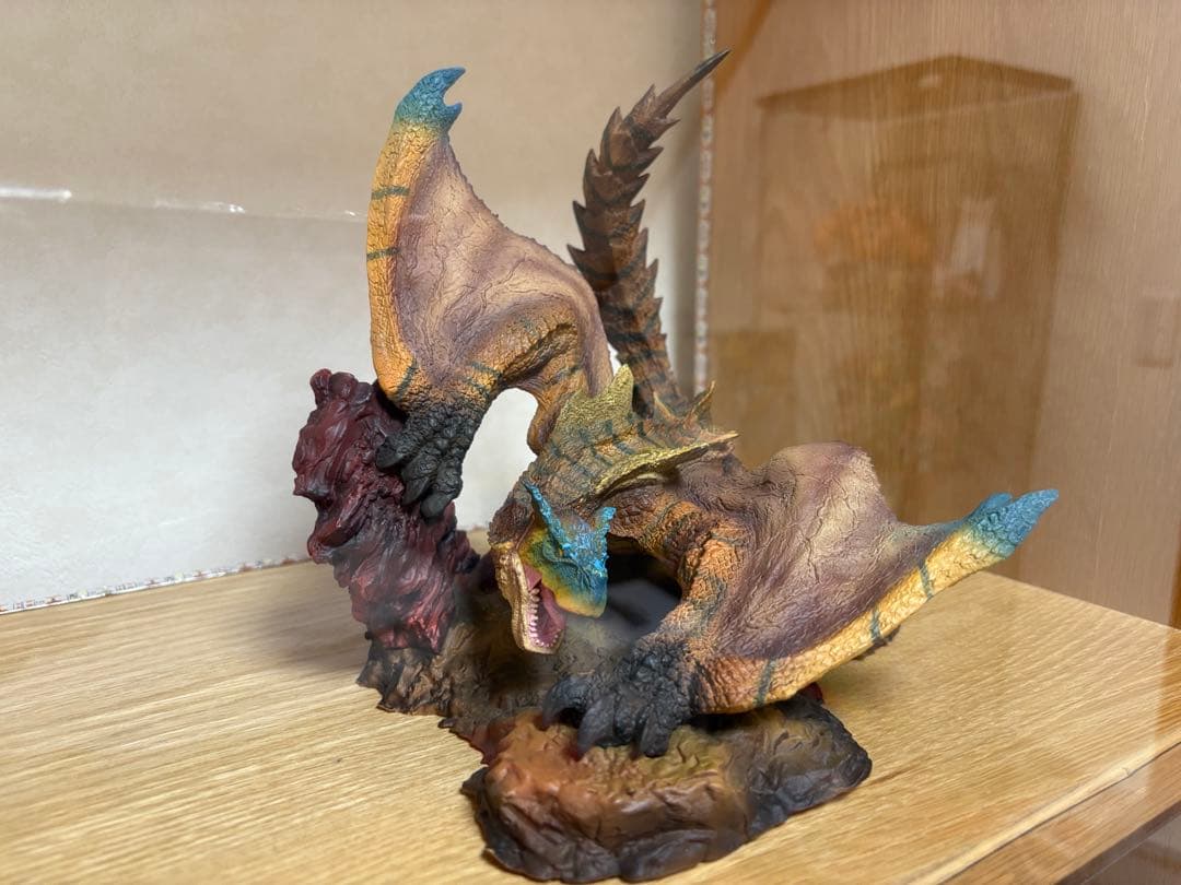 クリエイターズモデル　ティガレックス　開封品