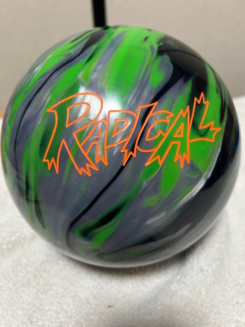 ZIG-ZAG ボウリングボール 14LB ブラック/シルバー/ライム