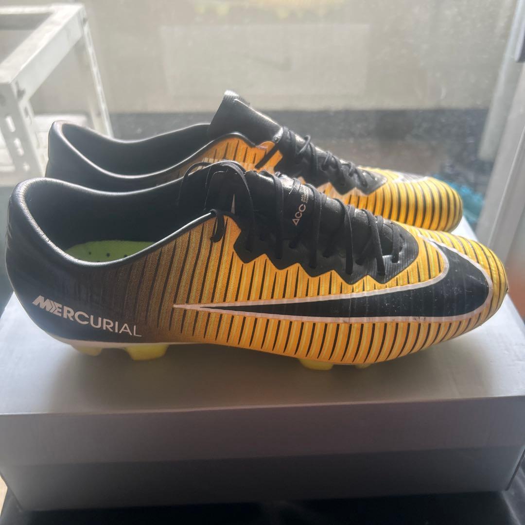 Nike マーキュリアルヴェイパー11
