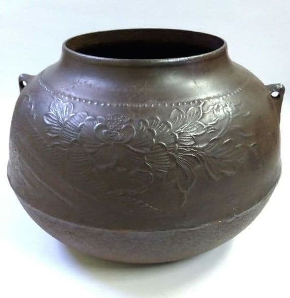 茶道具 茶釜 炉釜 天猫 繰口釜 肩霰垣菊牡丹地紋 遠山 清右衛門 浄心