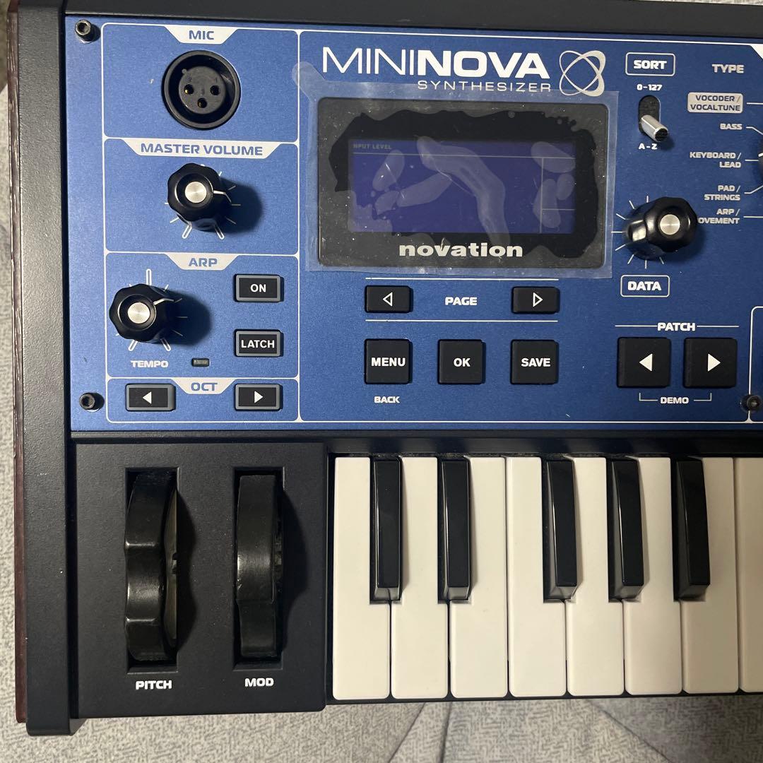 Novation Mininova 37鍵アナログモデリングシンセ