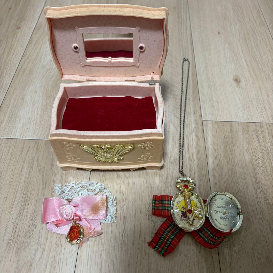 レディリン　オルゴール　ネックレス　ブローチ