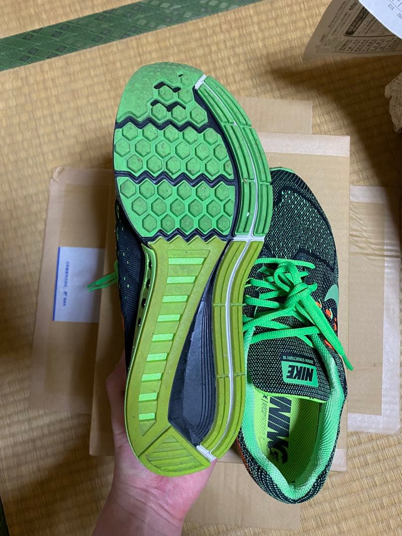 ナイキ　エアズームストラクチャー18 グリーン