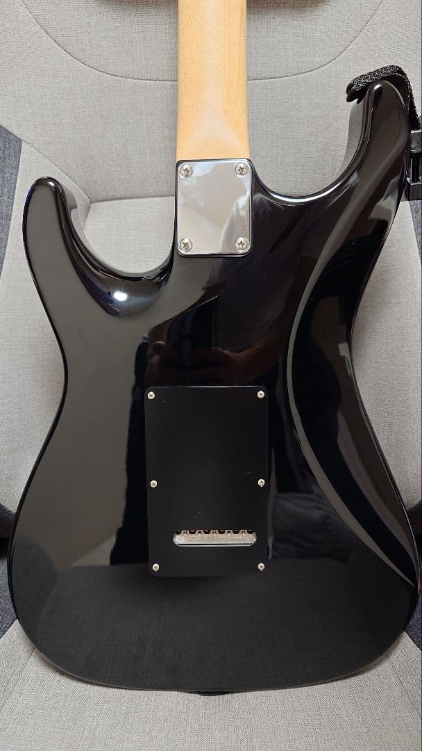 suhr custom standard　都近辺は対面取引可