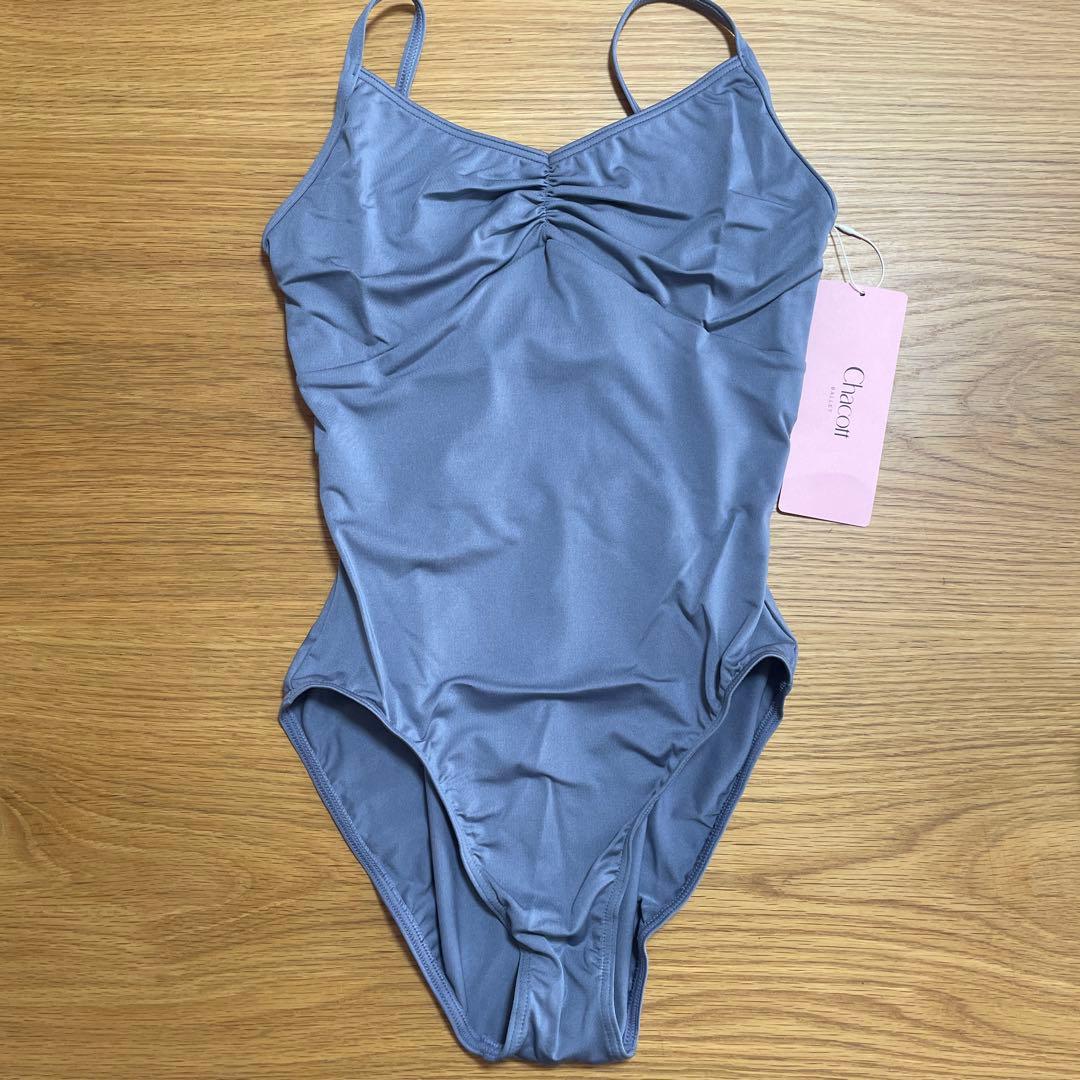 新品⭐︎チャコット　レオタードM、TシャツL