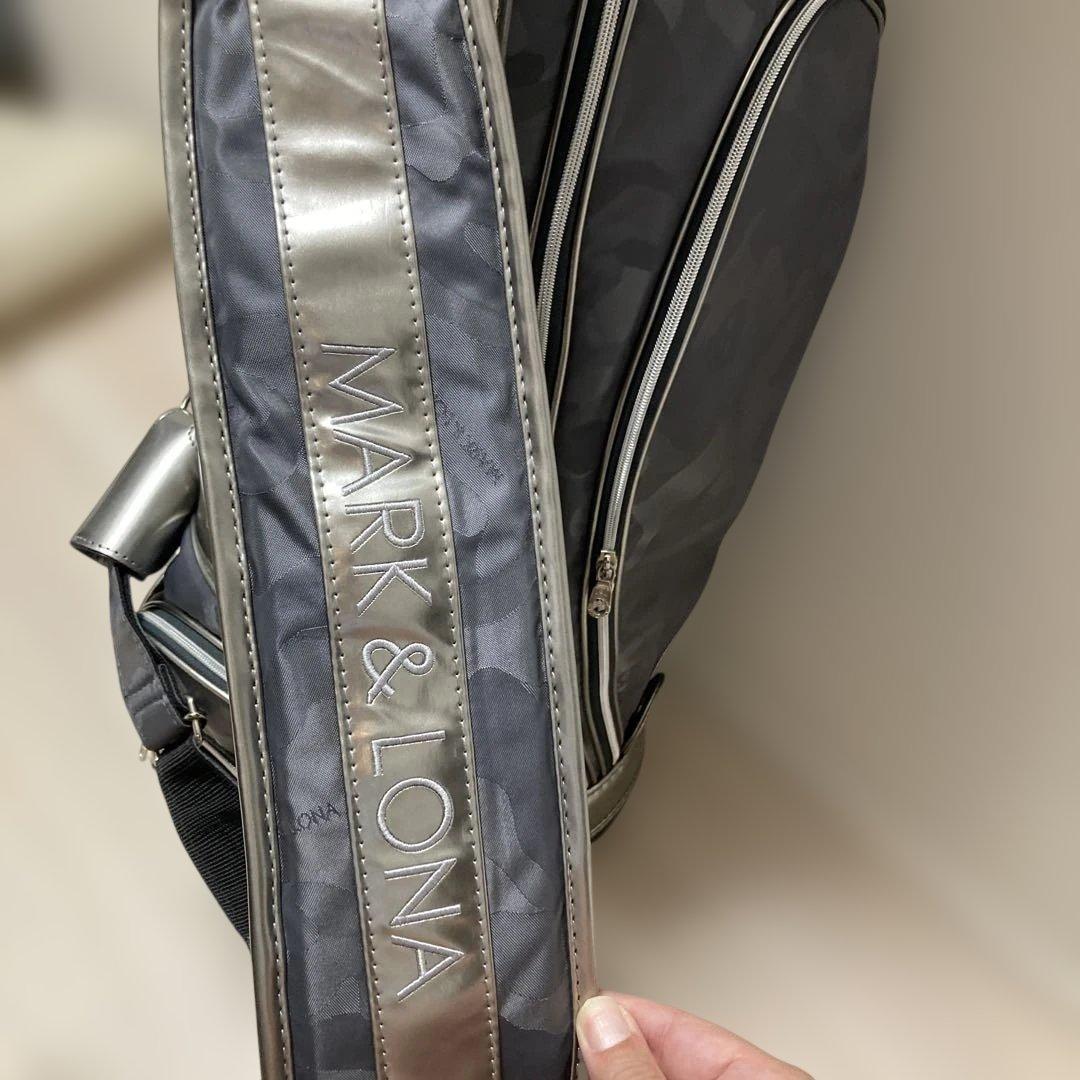 マークアンドロナ　キャディバッグ　9.5インチ　シルバー(お値引き交渉可能)