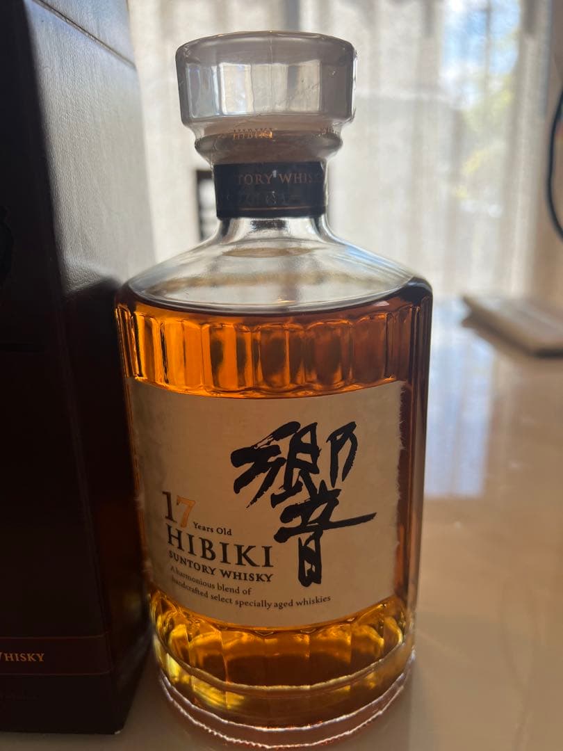 サントリーウイスキー響 17年 箱付き700ml 新品未開封