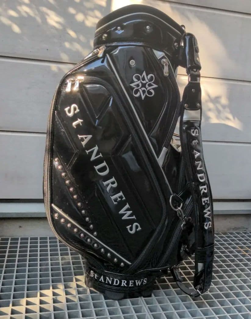 SANDREWS キャディバッグ 　ブラックエナメルと　　　 ヘッドカバーセット