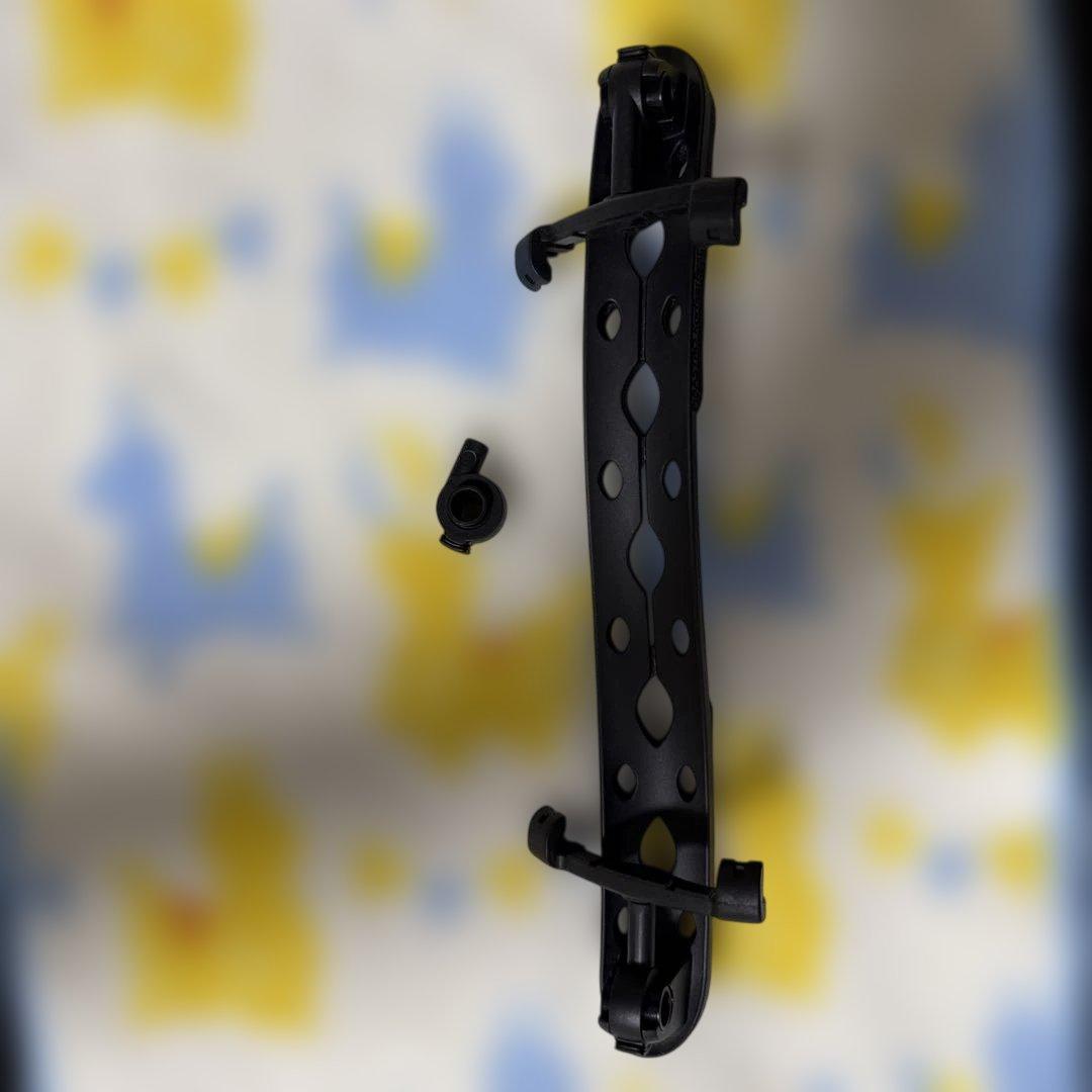 ピラストロバイオリン用 肩当て　試奏のみ使用