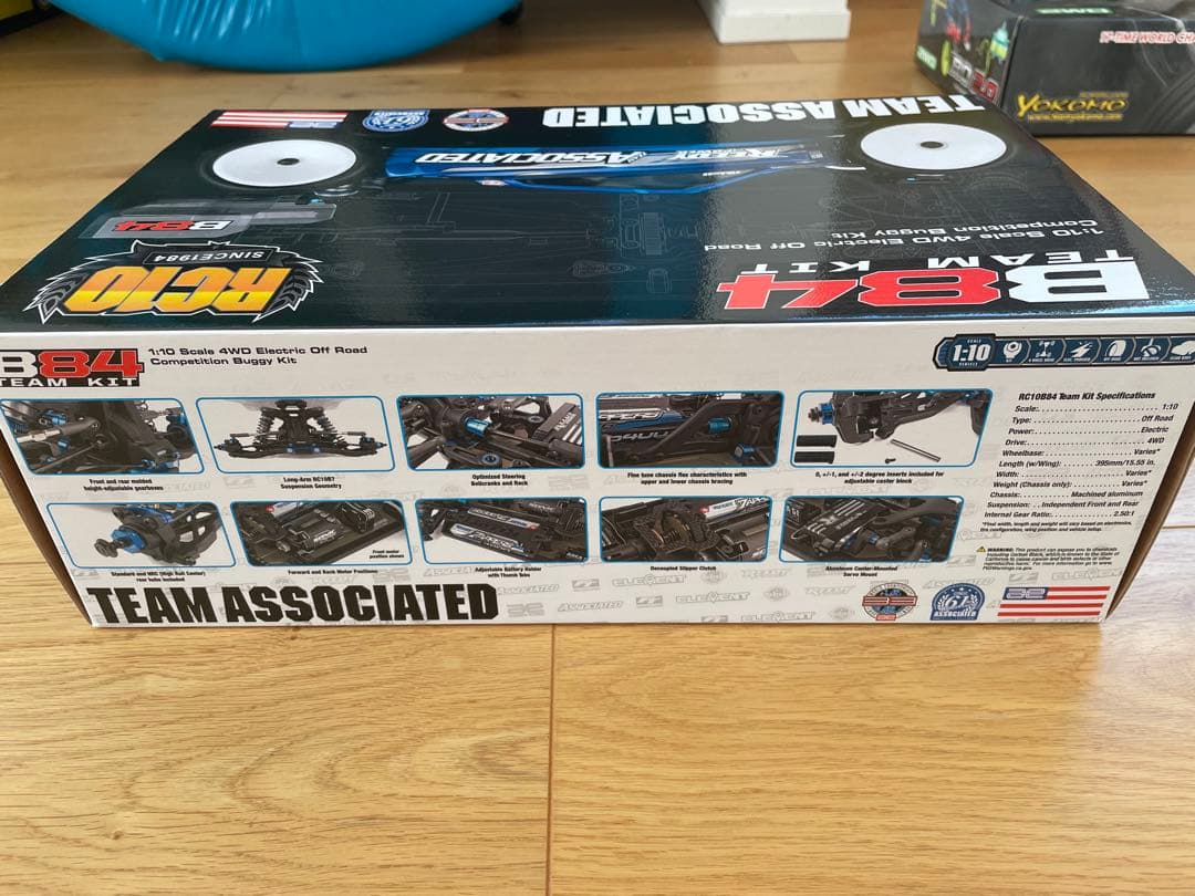 Team Associated RC10 B84 アソシエイテッド