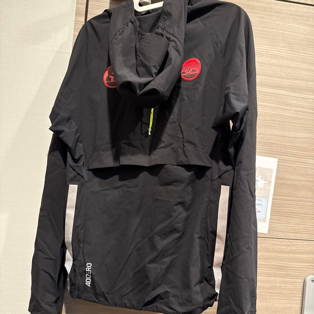 adidas adizero ウィンドブレーカー 黒 ランニングウェア