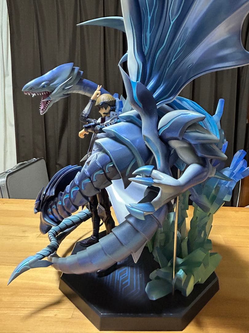 メガハウス　海馬　青眼フィギュア