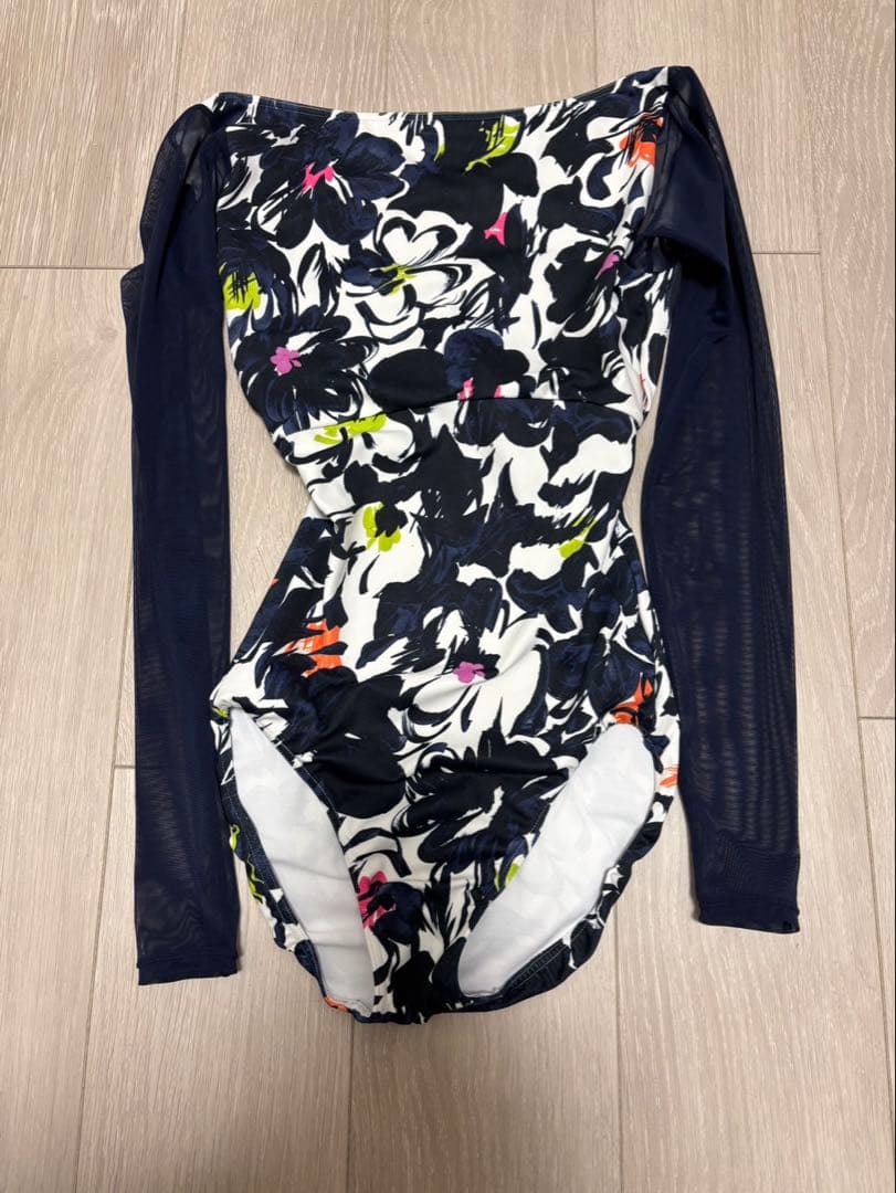 stina フラワープリント 長袖レオタード M