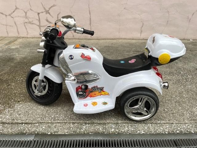 幼児用ホワイトバイク ステッカー付き