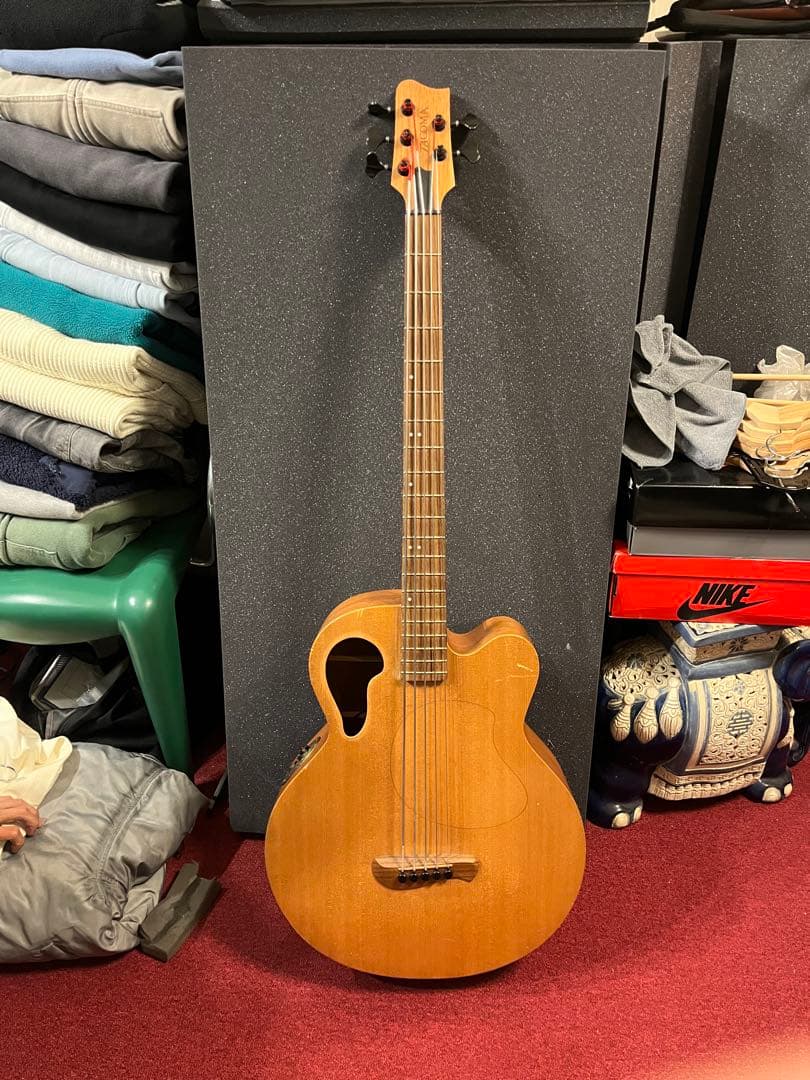 TACOMA 5弦 アコースティックベース USED