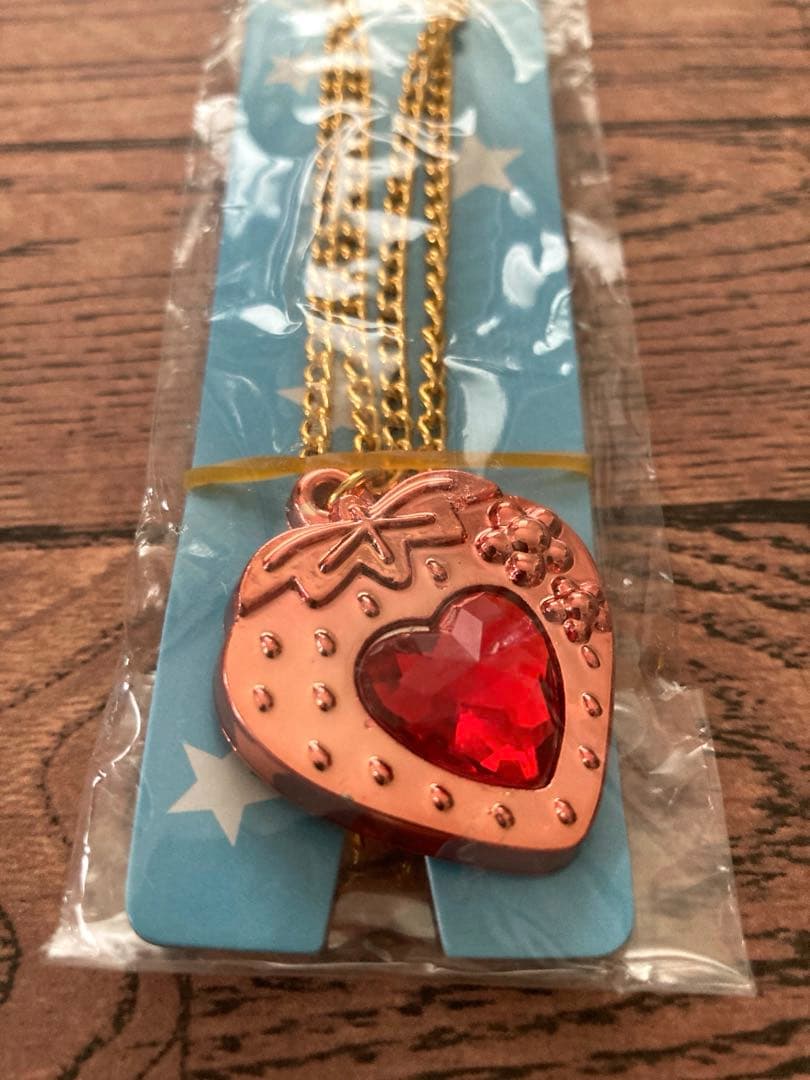 透*花様 セボンスター過去物 2009年頃 いちご 宝石 赤