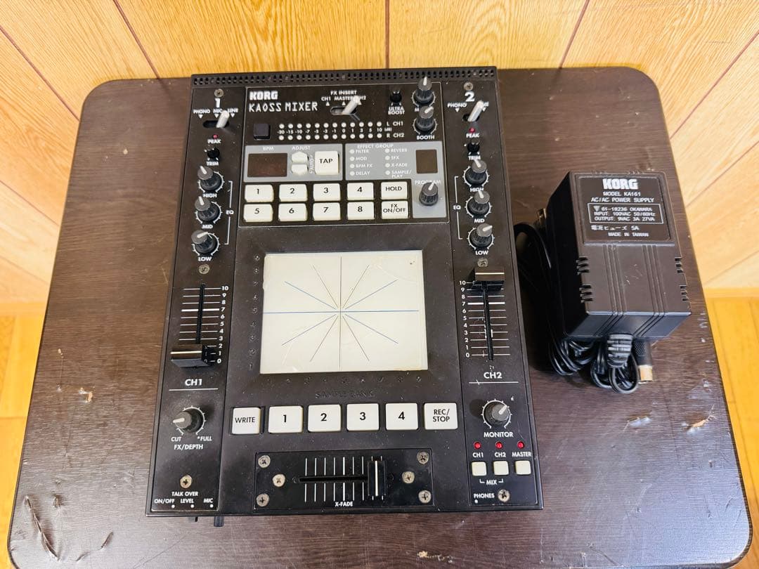 KORG KM-2 KAOSS DJミキサー タッチパッド搭載