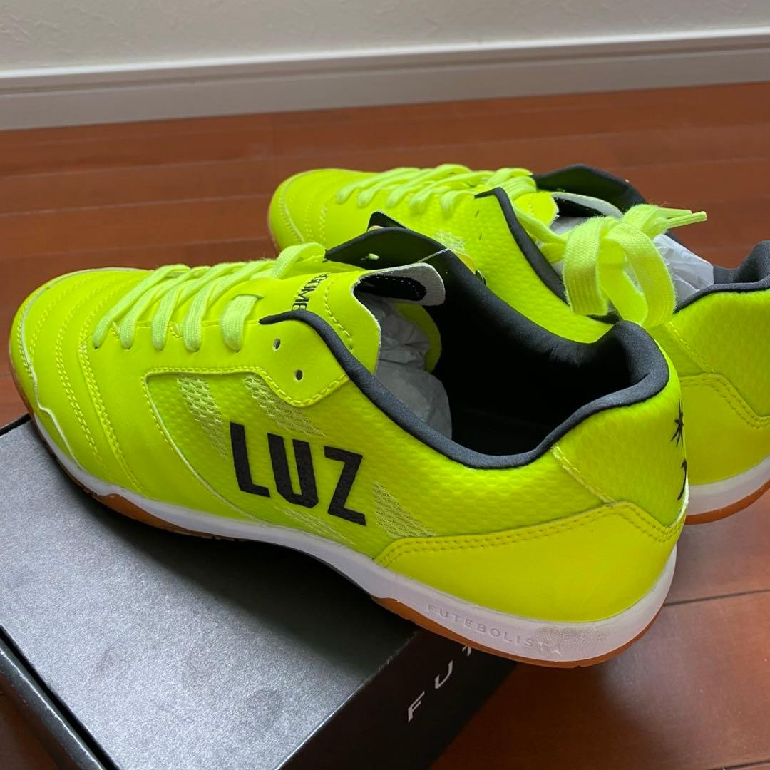 【新品】LUZ e SOMBRAフットサルシューズ／インドア用