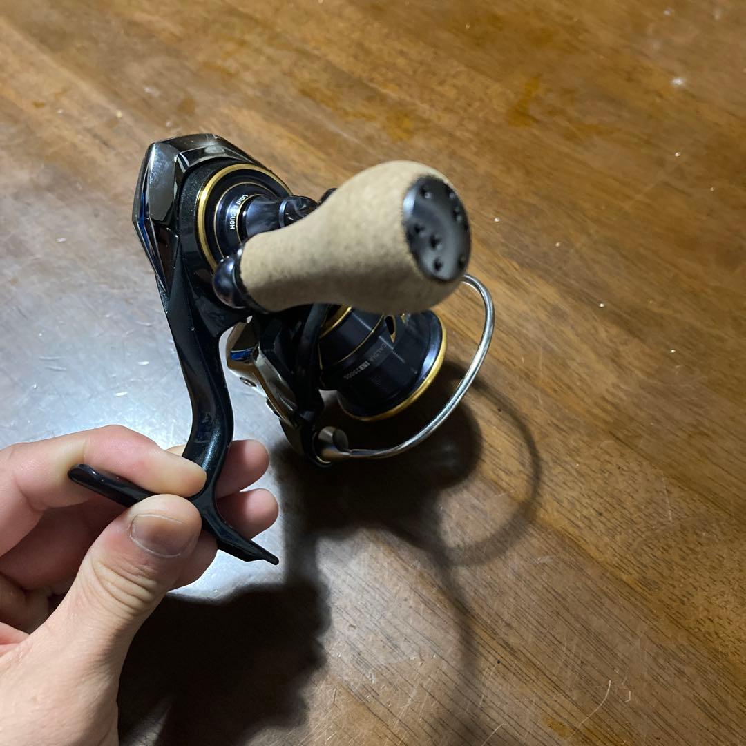 21CALDIA LT2500S スピニングリール　ダイワ　カルディア