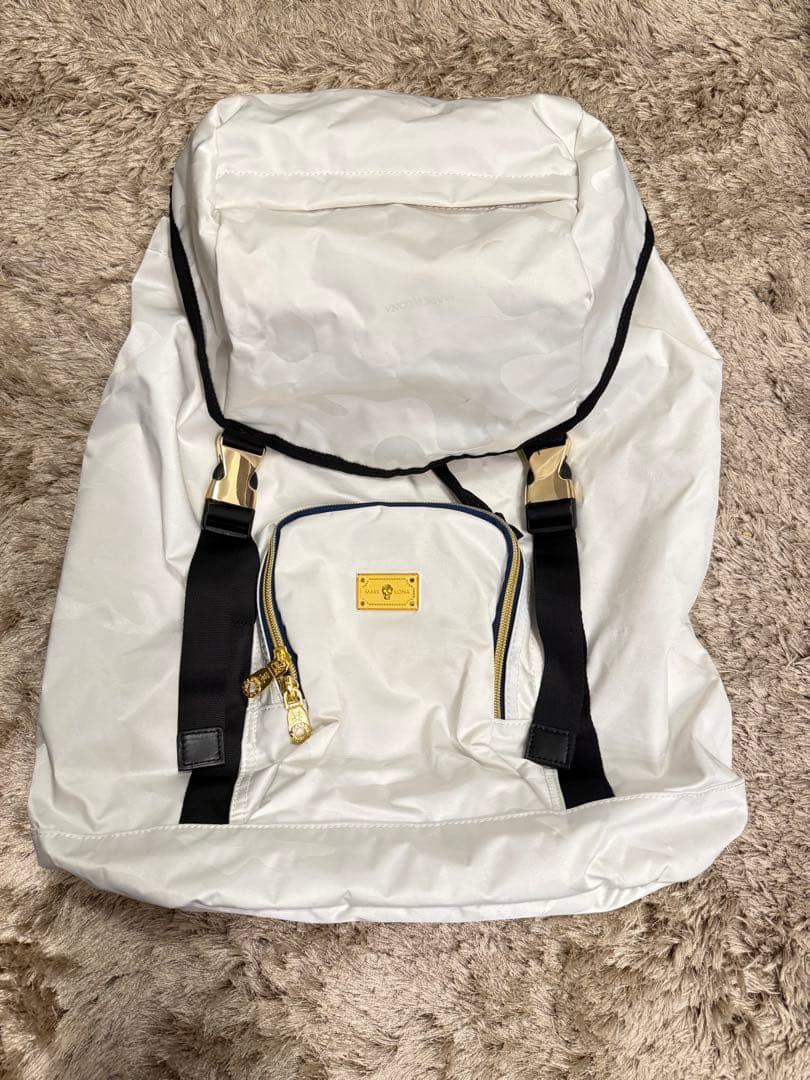 マークアンドロナ　リュック　バックパック　白